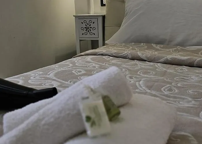 Dreams 44 Bed & Breakfast